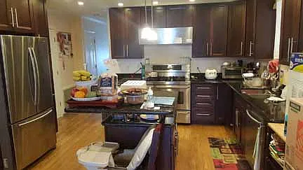 3 bed, 1150 sqft, $4,300 — Photo 2