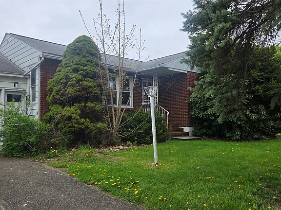 2nd image of 1211 Leona Ave