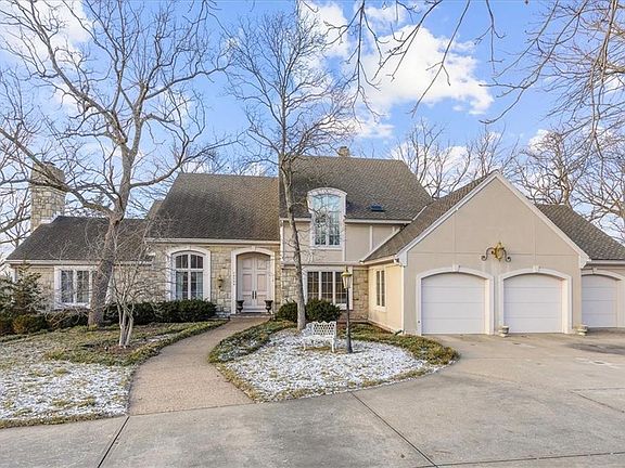 2nd image of 10580 S Glenview Ln