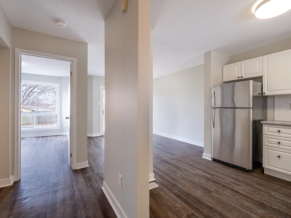 15 Millwood Cres