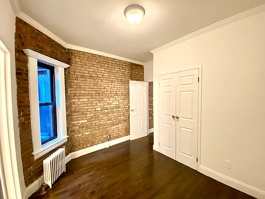 Rented by Douglas Elliman | media 7