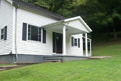 1st image of 72 Hatfield Ln