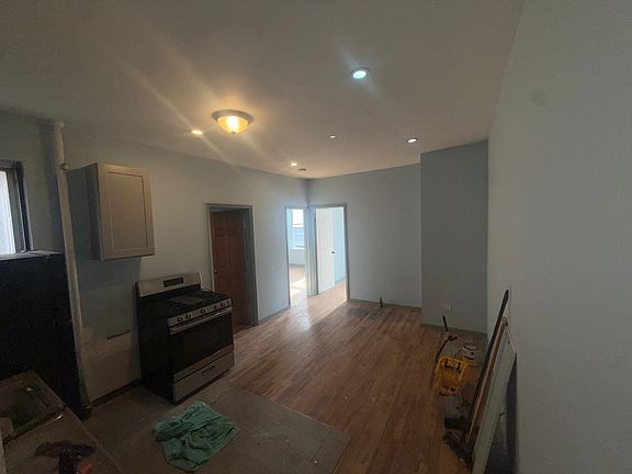 4th image of 41 Newport St APT 2R