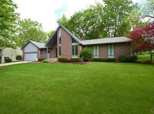 1965 W Timber Ridge Dr, Sedalia, MO 65301