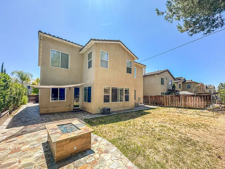 1618 Quiet Trail Dr — Photo 32