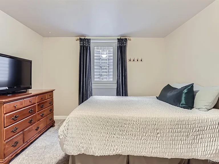 1280 S Eudora St — Photo 22
