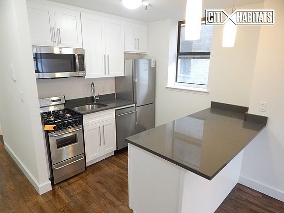 5th image of 300 Manhattan Ave APT 5F
