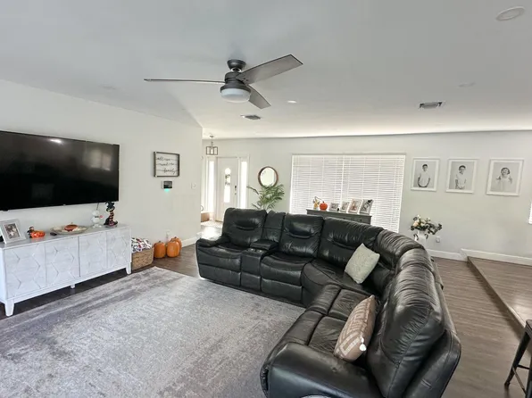 505 NW 21st St, Homestead, FL 33030