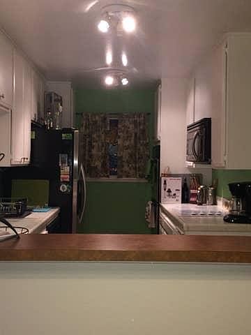 2nd image of 250 The Vlg Unit 202