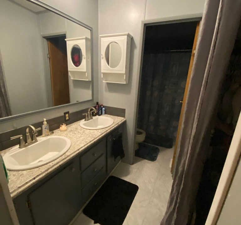 2nd image of 10 Sherwood Ln
