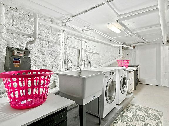 4th image of 123 W 78th St #1F