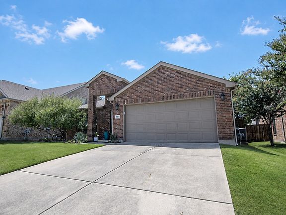 3rd image of 3306 Bear Creek Dr