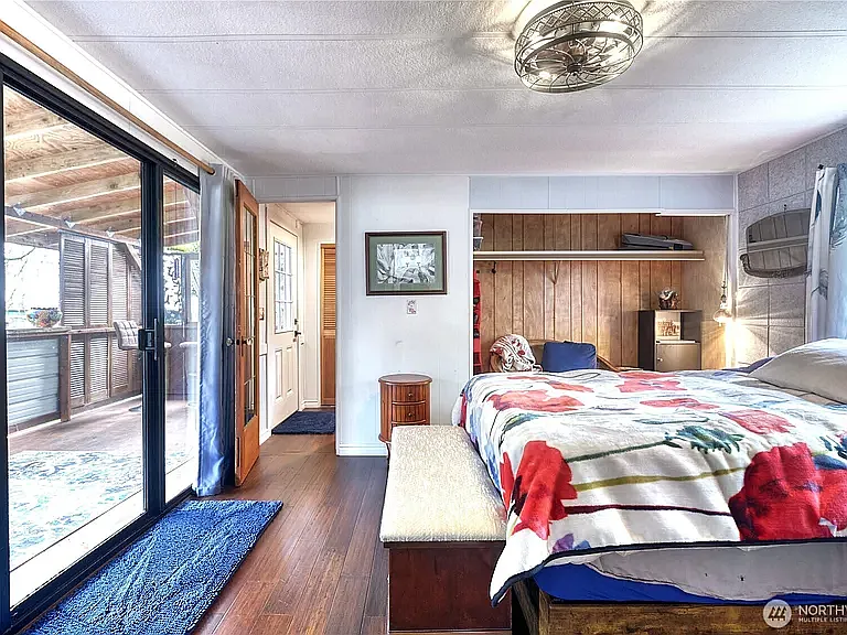 1555 Panorama Dr — Photo 17