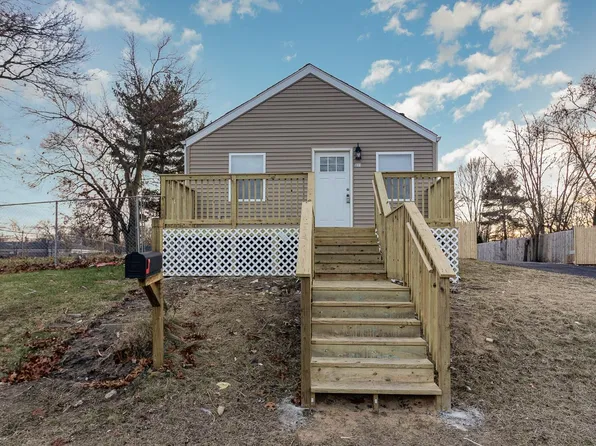 311 Tyler St, New Chicago, IN 46342