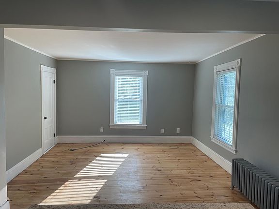 family room right off of the kitchen