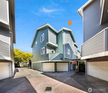 6547 5th Avenue NE #B, Seattle, WA, 98115