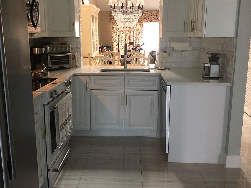 1st image of 473 SE 14th St