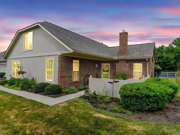 2nd image of 5532 Meadowood Ln