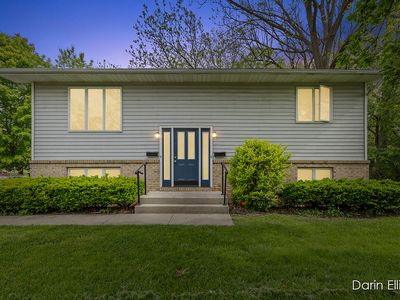 704/706 E Lincoln Ave, Ionia, MI, 48846