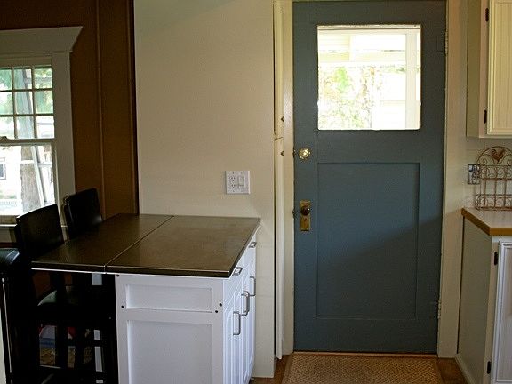 3rd image of 137 S College St