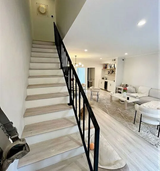 5139 Balboa Blvd #2 — Photo 14