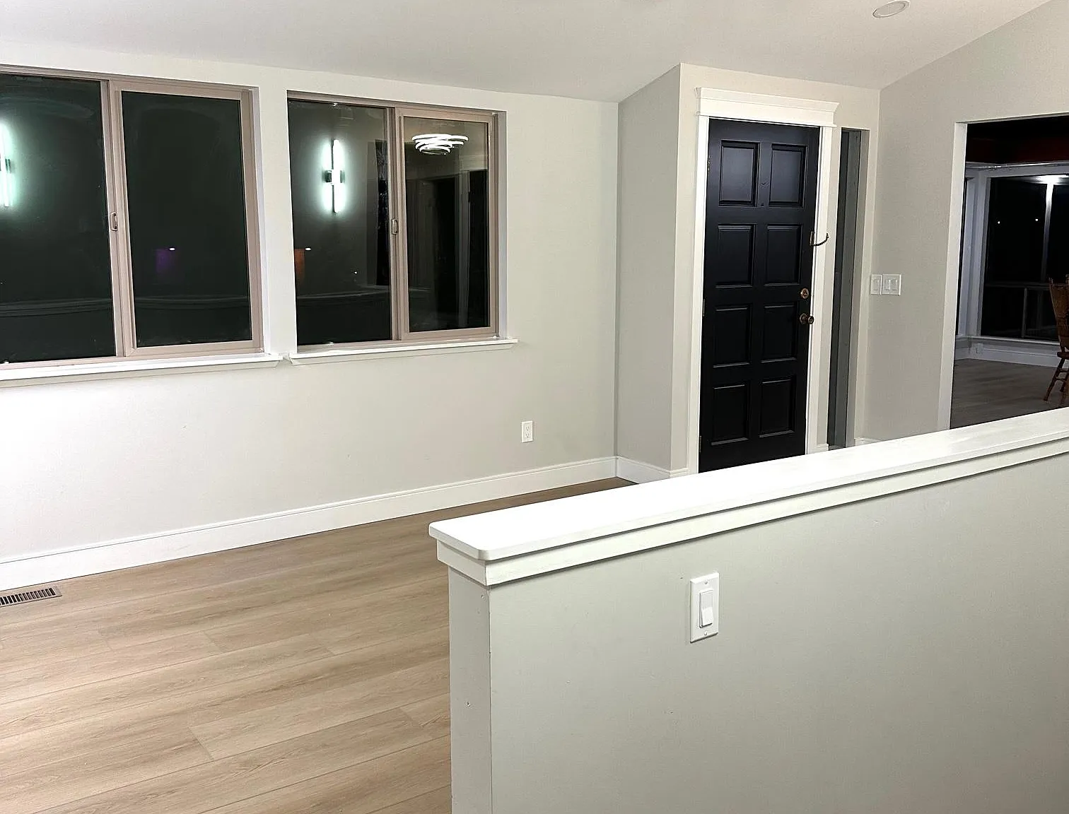8 bed, 4.5 bath, 3340 sqft, $6,500 — Photo 4