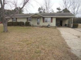 8 Hale Rd, Sikeston, MO 63801