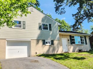 6130 Pine Knoll Dr, Harrisburg, PA 17111