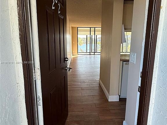 5th image of 201 Lake Pointe Dr APT 202