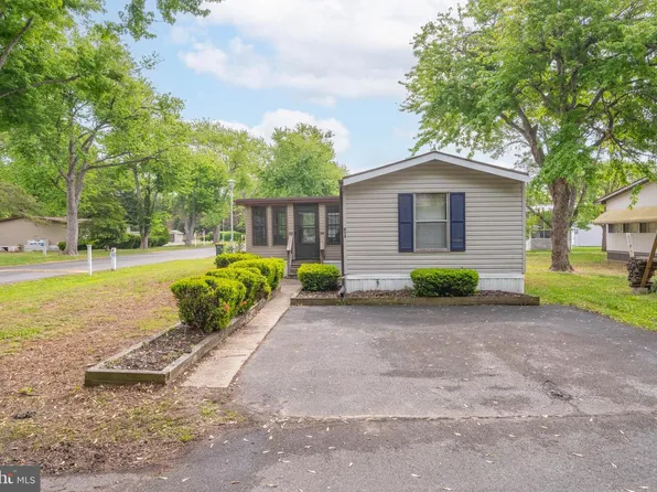 23471 E Beach Dr, Lewes, DE 19958