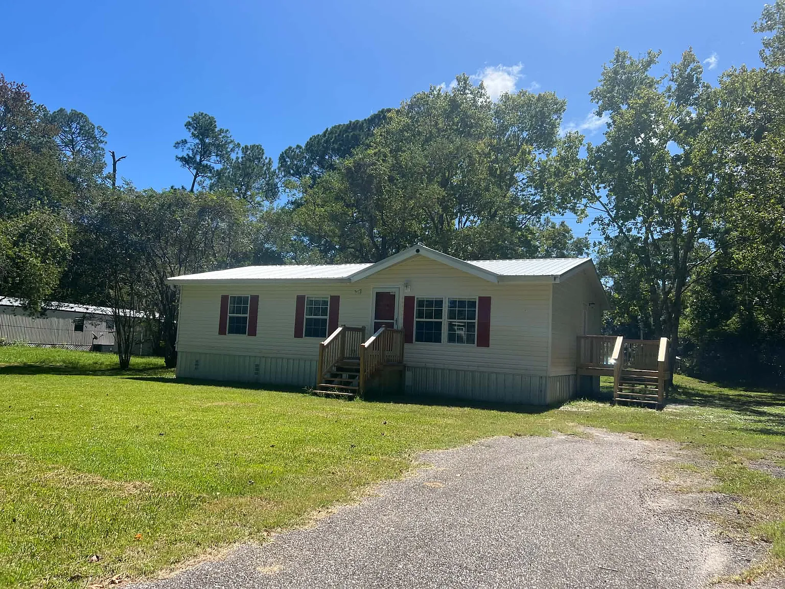 3 bed, 1500 sqft, $1,700 — Photo 1