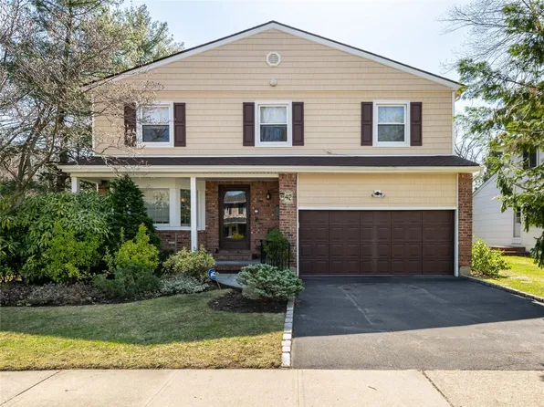 42 Angler Lane, Port Washington, NY 11050