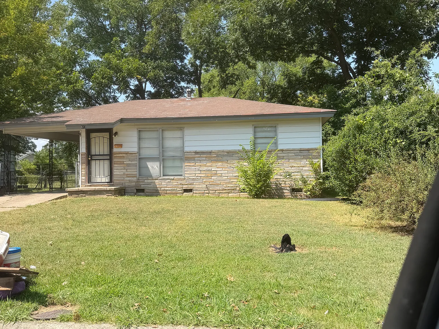 2 bed, 810 sqft, $825 — Photo 1