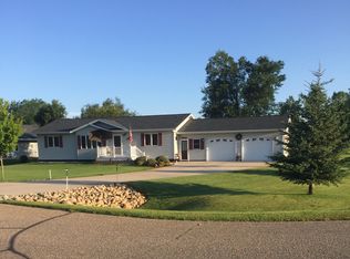 704 Lincoln Ave SW, Wadena, MN 56482