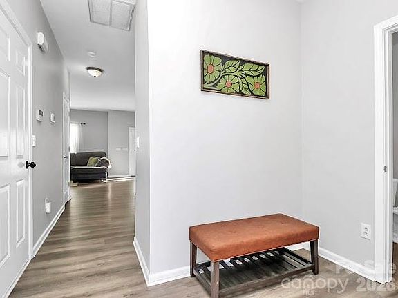 5th image of 5426 Franklin Springs Cres