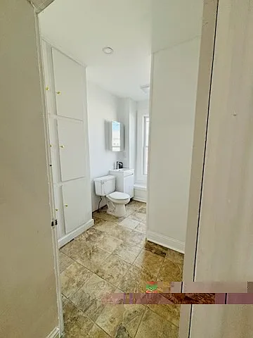 682 Parker St #2 — Photo 16