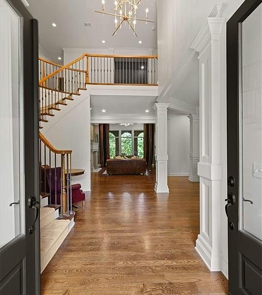 Listing photo 3