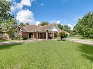 2122 Hillhouse Rd, Pearland, TX 77584