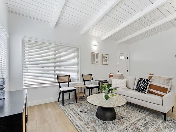 5th image of 16220 S Saint Andrews Pl