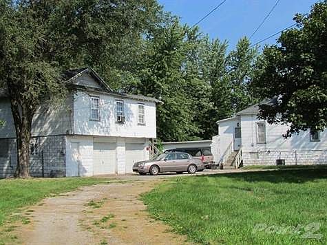 4th image of 1636 Paw Paw Ave