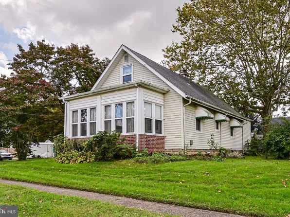 500 W Summit Ave, Wilmington, DE 19804
