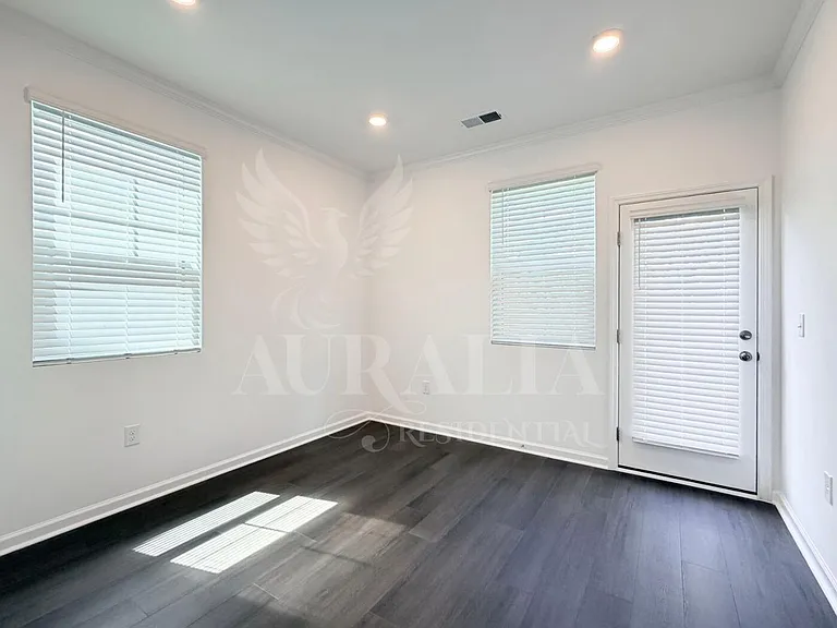 3611 Elm Grove Ln — Photo 16