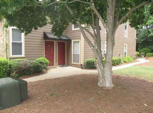 4005 Canyon Point Cir, Roswell, GA 30076