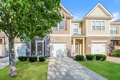 909 Battleview Pl Photo 1