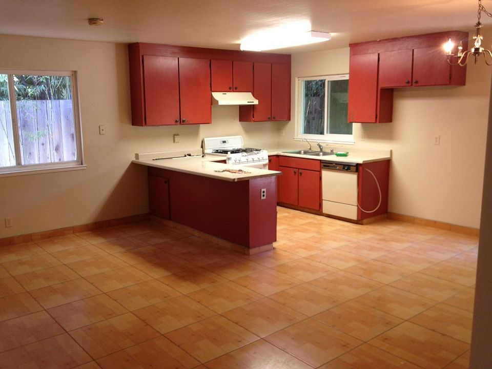 2nd image of 8335 Springdale Ct