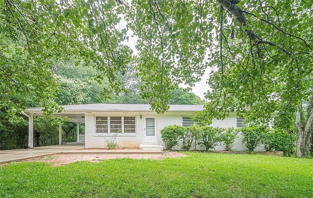 3 bed, 1.0 bath, 1080 sqft, $2,500 — Photo 1