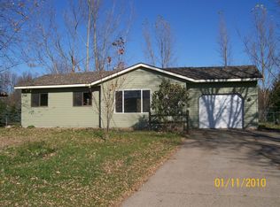 675 W 10th St, Rush City, MN 55069