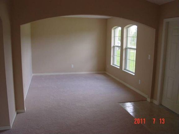 4th image of 3011 32nd St W Unit 1