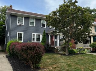 1215 Edwards Ave #1, Lakewood, OH 44107