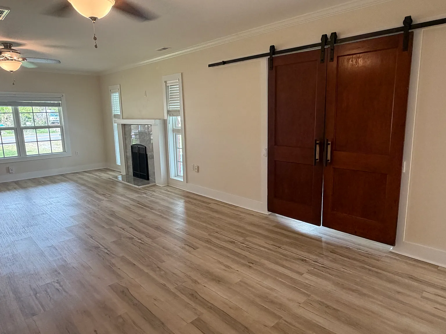 3 bed, 1848 sqft, $2,000 — Photo 3